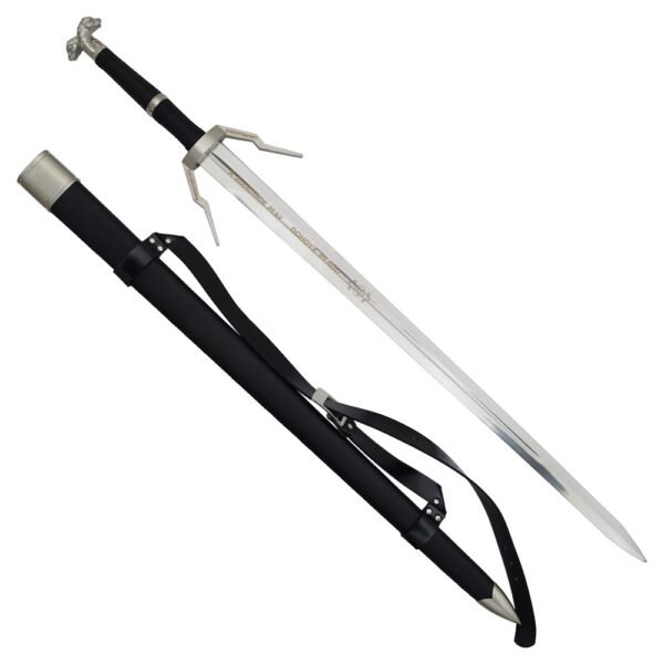 Silver Rune Sword – Arcane Forged Blade